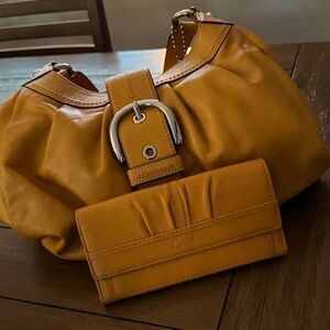 Coach Leather Women's Bag and Wallet Set